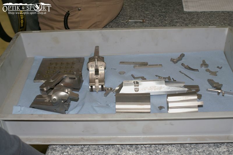 Besuch Merkel Waffen Suhl