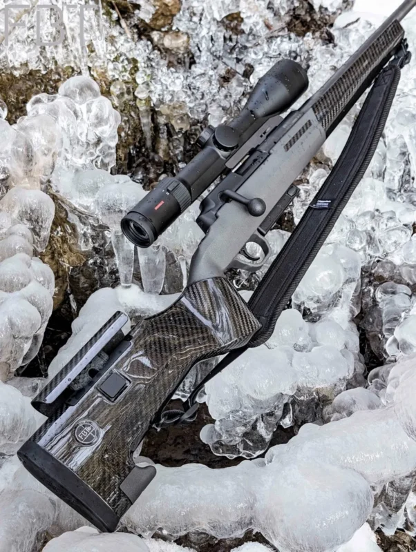 Mauser 25 mit UNIC SuperErgo Carbonschaft im Jagd Revier