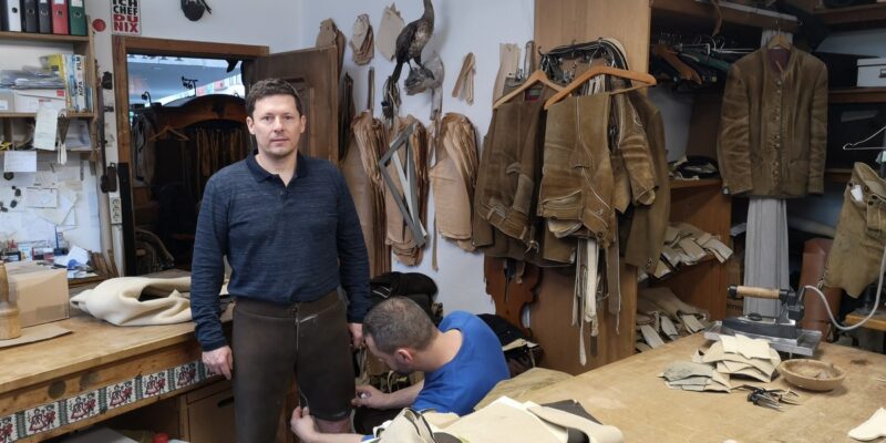 Hirschlederhose von Tobias Zant | Zwischenversuche zur finalen Abmessung